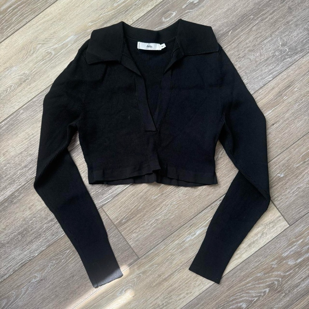 Adika Long Sleeve Collared Cropped Top